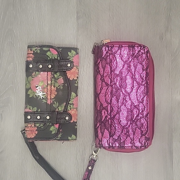 Wallets - Picture 3 of 5